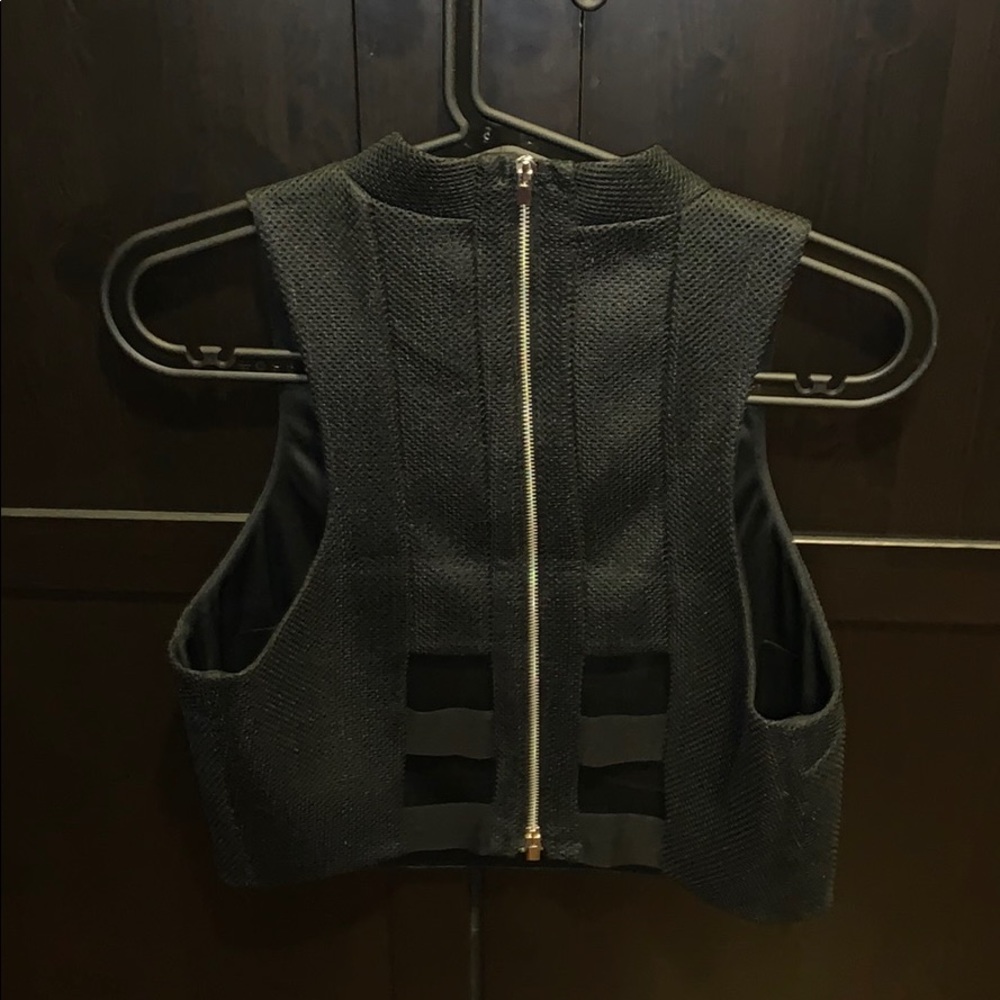 Two piece skirt and top. - Picture 4 of 4